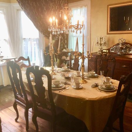Aaron House Of Niagara Falls Bed and Breakfast Buitenkant foto