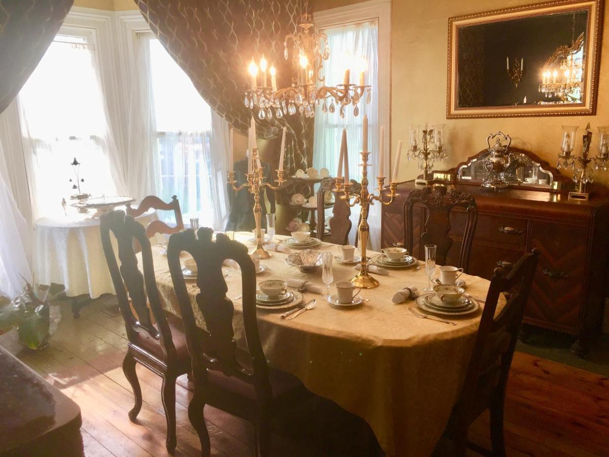 Aaron House Of Niagara Falls Bed and Breakfast Buitenkant foto